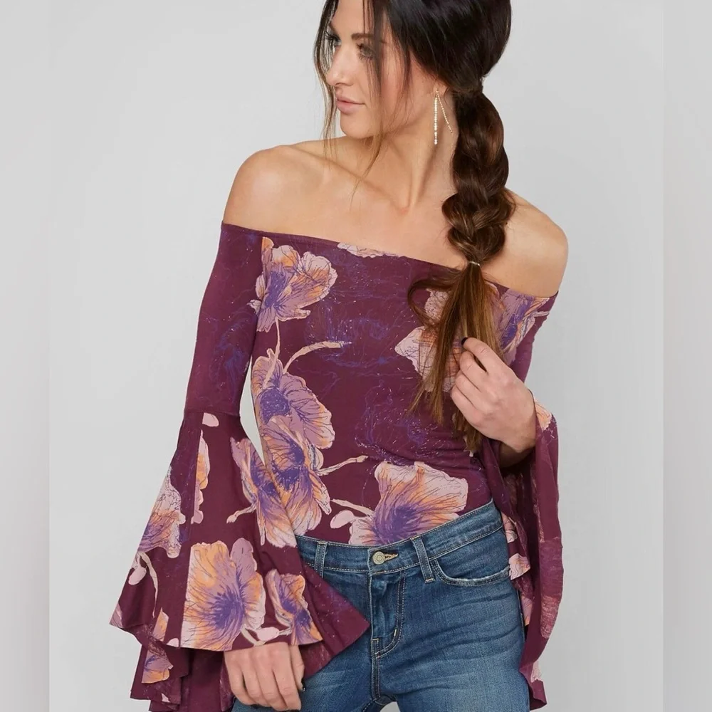 We The Free Floral Top with Straw Hat